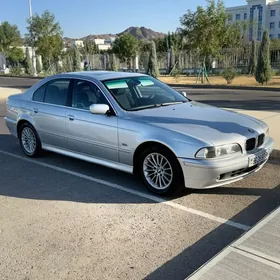 BMW E39 2003