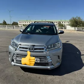Toyota Highlander 2018