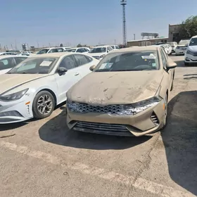 Kia K5 2021