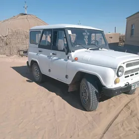 UAZ 469 2014
