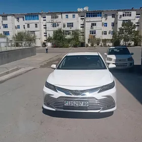 Toyota Camry 2022