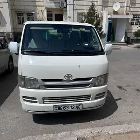 Toyota Hiace 2008