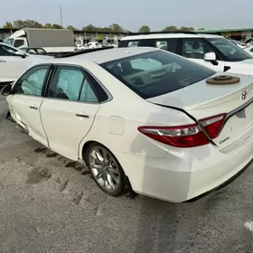 Toyota Camry 2017