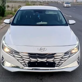Hyundai Elantra 2021