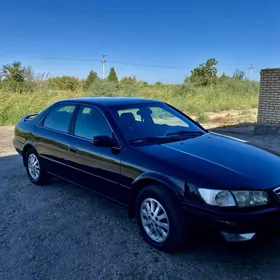 Toyota Camry 2001