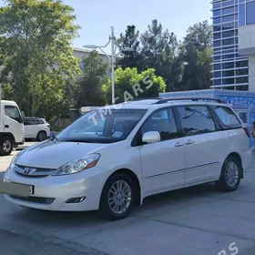 Toyota Sienna 2008