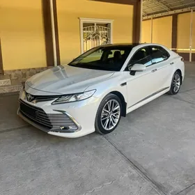 Toyota Camry 2023