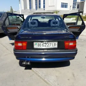 Opel Vectra 1992