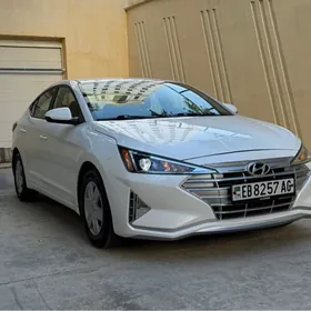 Hyundai Elantra 2020