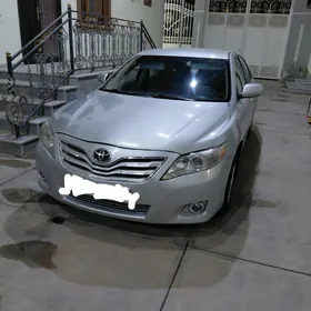 Toyota Camry 2010