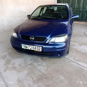 Opel Astra 2004