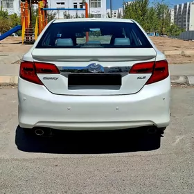 Toyota Camry 2012