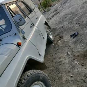 UAZ 469 1998