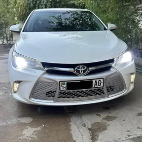 Toyota Camry 2017
