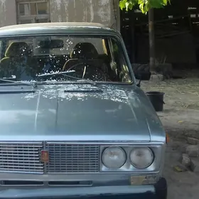 Lada 2103 1980