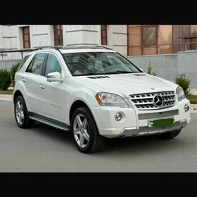 Mercedes-Benz ML350 2011