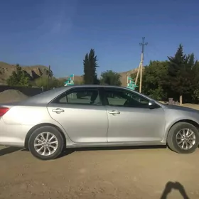 Toyota Camry 2011