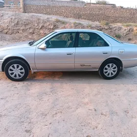 Toyota Camry 2001