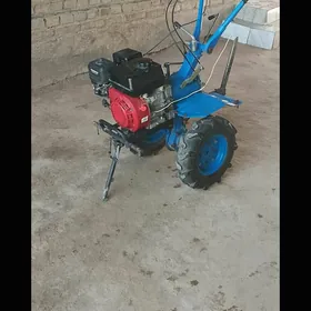 mini traktor