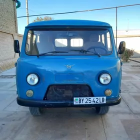 UAZ 2206 2000