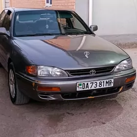 Toyota Camry 1992