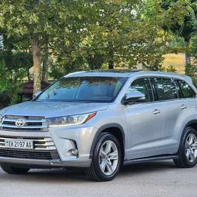 Toyota Highlander 2016