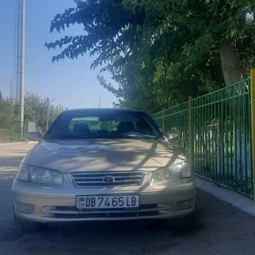 Toyota Camry 2000