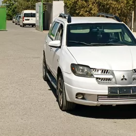 Mitsubishi Outlander 2006