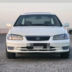 Toyota Camry 2000