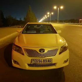 Toyota Camry 2011