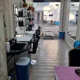 SALON