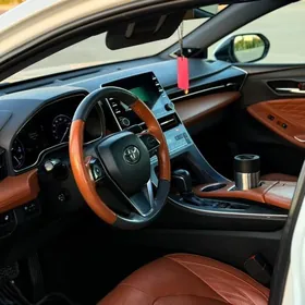 Toyota Avalon 2019