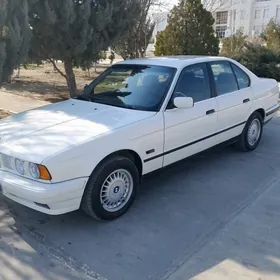 BMW 525 1990