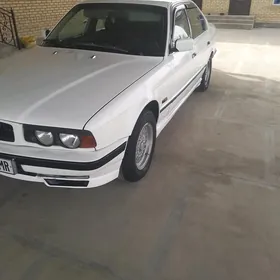 BMW 525 1990