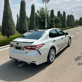 Toyota Camry 2020
