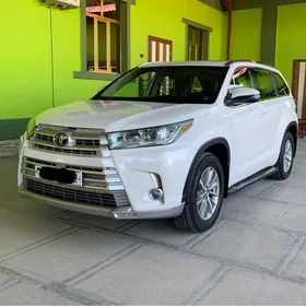 Toyota Highlander 2018