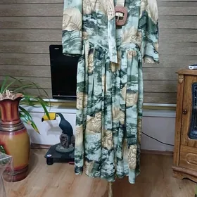 Платья женские разные