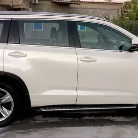 Toyota Highlander 2016