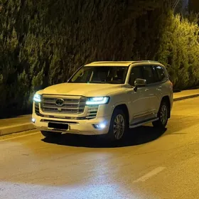Toyota Land Cruiser 2022