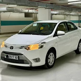 Toyota Yaris 2014