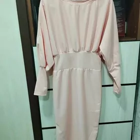 Женские платья