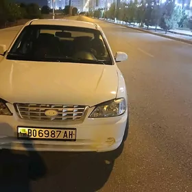 Hyundai Accent 2001