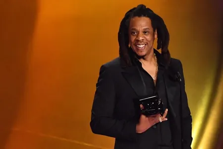 Repçi Jay-Z dünýäniň iň baý sazandasy bolmagynda galýar, onuň baýlygy 2,6 mlrd dollara ýetdi