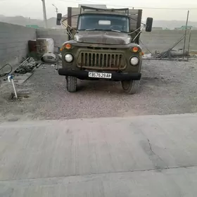 Gaz 52 1986
