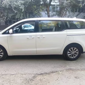Kia Sedona 2019