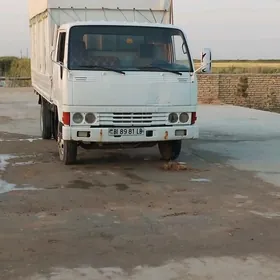 Mitsubishi Canter 1992