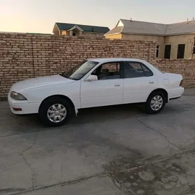 Toyota Camry 1991