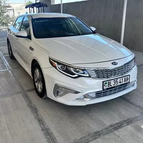 Kia Optima 2020