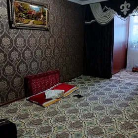 продам 3комн 1этаж марыйская