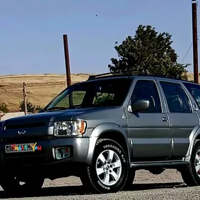 Infiniti QX4 2001